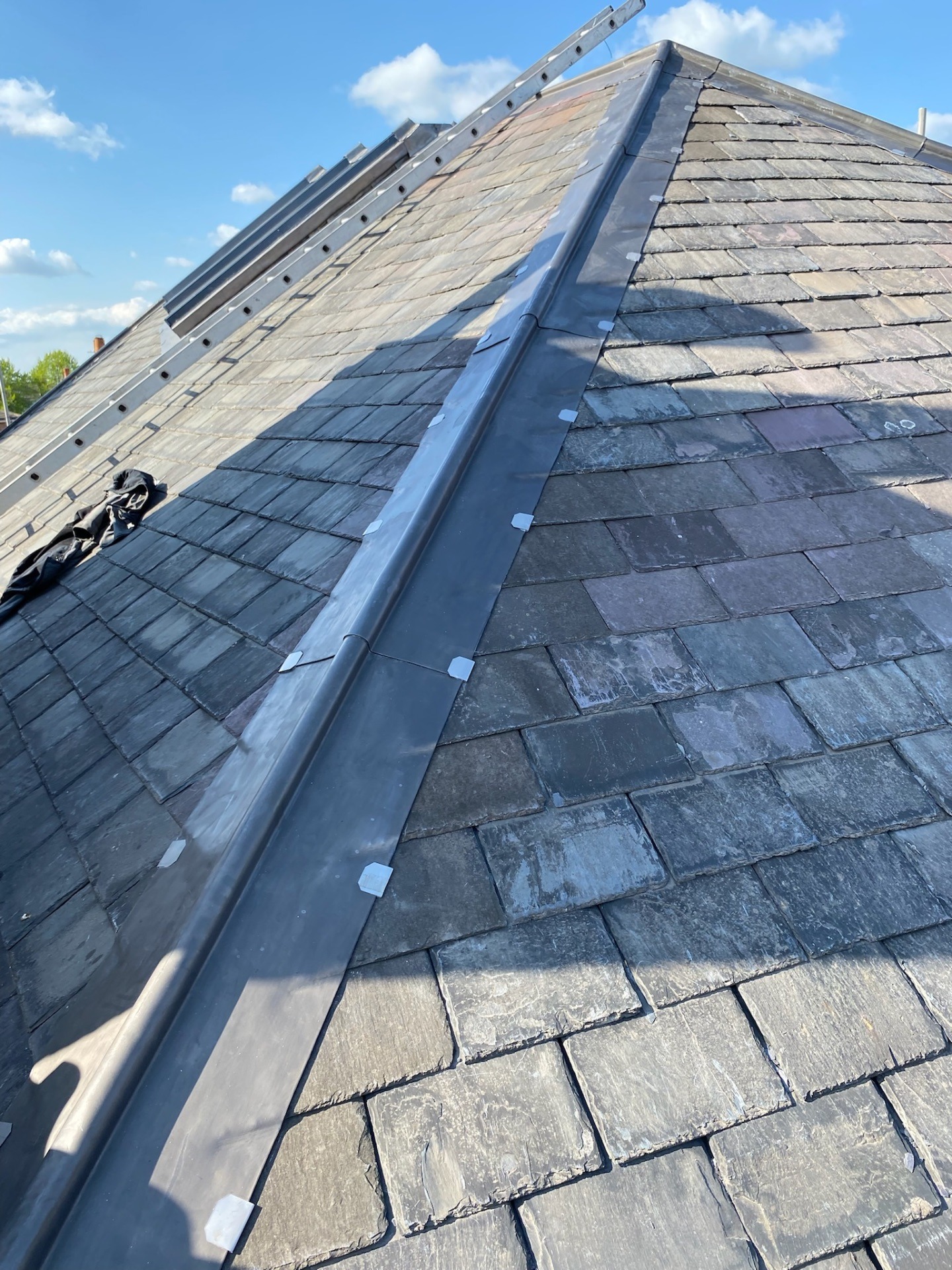 leadwork to hip detail